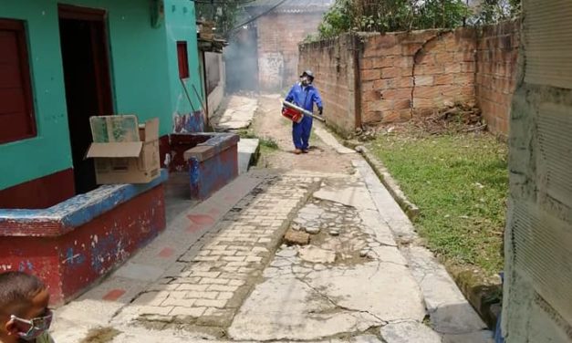Control a criaderos del Dengue en Amagá