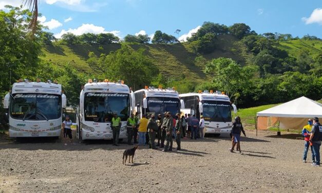 Migrantes venezolanos regresan a su país