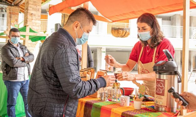 Caldas realizó primera feria de emprendimiento virtual