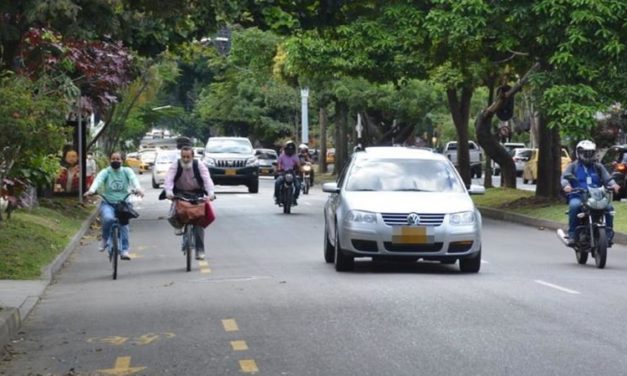 En Medellín aumentan los usuarios de bicicletas.