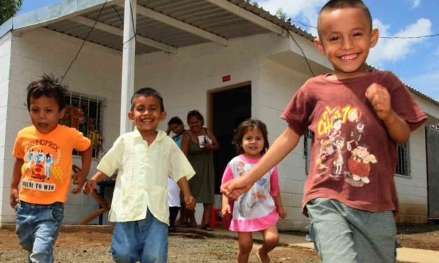 Homenajes desde casa a los niños y adolescentes de Frontino