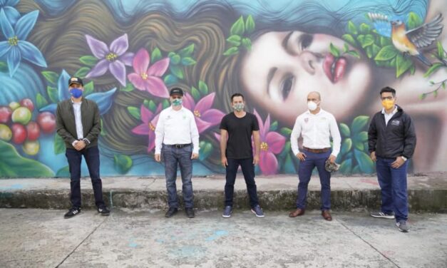 En Venecia se inauguró una calle con murales que representan historia
