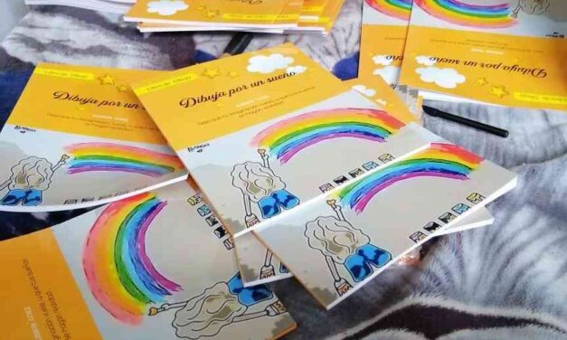 Niña del corregimiento Altavista vendía dibujos para poder estudiar, ahora publicó un libro