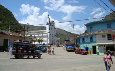 Mantenimiento en las vías de Uramita