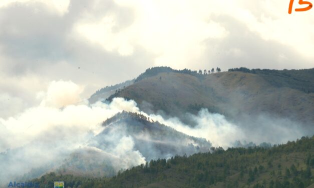 Incendio en el Cerro Quitasol en Bello