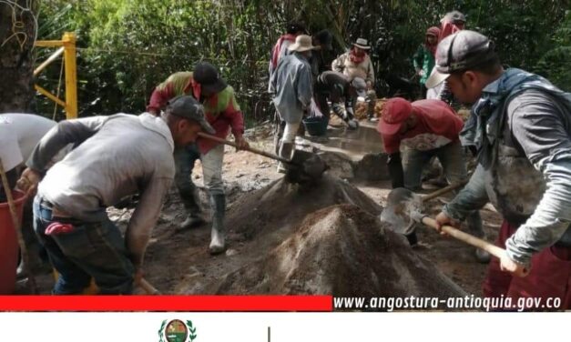 En Angostura finalizan el puente de La Esperanza