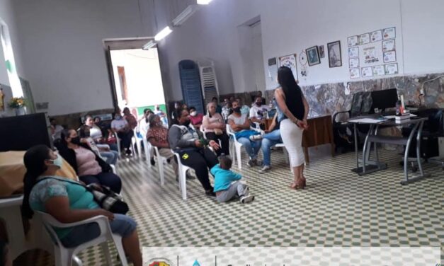Formación y discusión con los jóvenes de San Andrés de Cuerquia