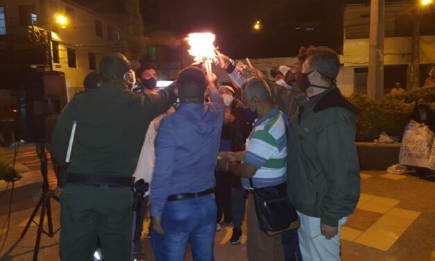Velatón por la Paz en Giraldo