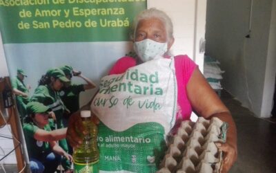 Entrega de kits alimentarios en San Pedro de Urabá