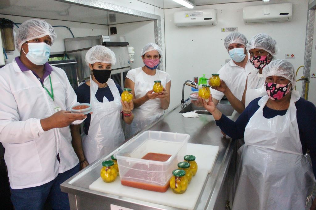 En Angostura realizan talleres para fortalecer a mujeres