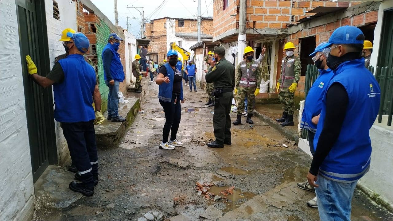 Demolición de viviendas dedicadas al expendio de drogas.