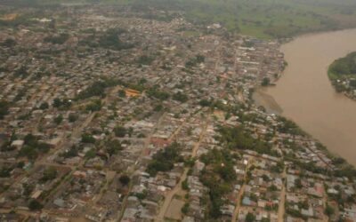 Cáceres Crítico 13 Proyecto de descentralización en Caucasia