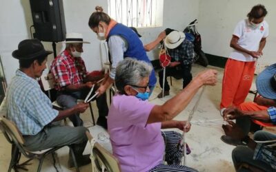 Uramita hace acompañamiento a sus adultos mayores