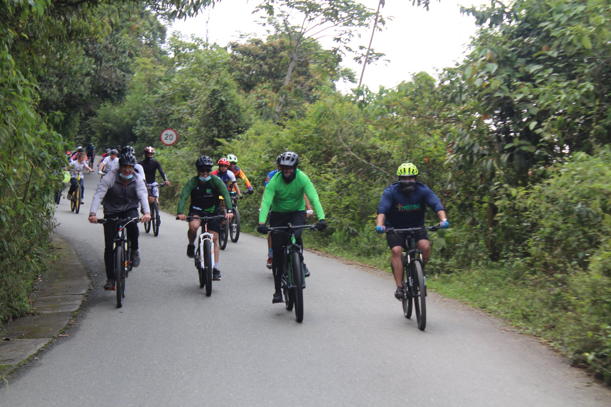 Angelópolis invita al uso de la bicicleta Angelópolis invita al uso de la bicicleta