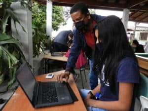 Puntos pedagógicos digitales en La Estrella