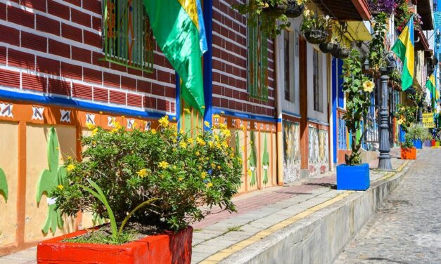 Guatapé realiza jornadas de identidad y color