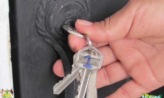 Alcaldía de Mutatá entrega 6 casas nuevas por Vivienda Rural