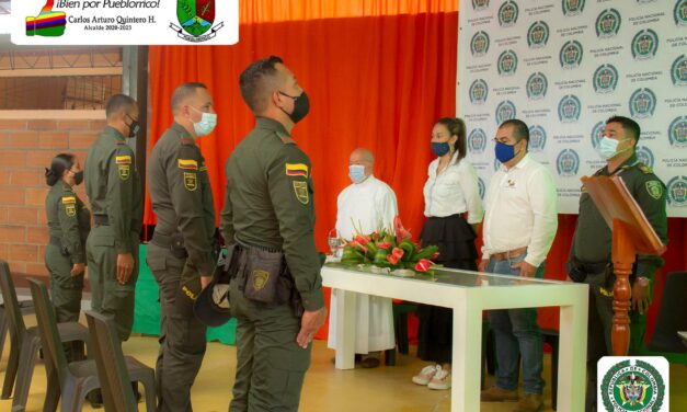 Pueblorrico hace un reconocimiento a la Policía Nacional