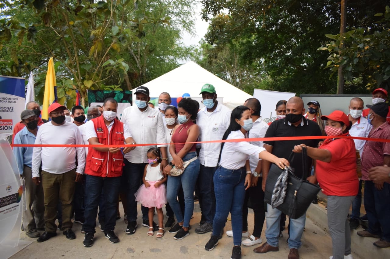 Chigorodó inaugura primer tramo de placa huella