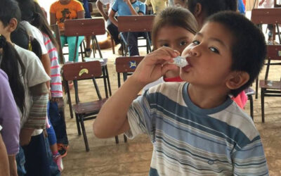 Desparasitación de niños y niñas en San Vicente