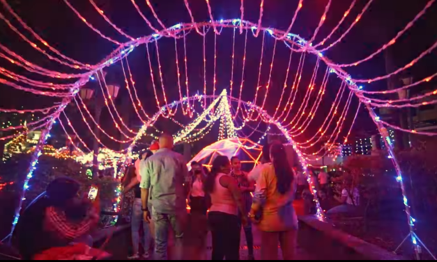 Barbosa exalta a las madres cabeza de familia por su dedicación en la construcción de los alumbrados