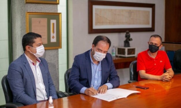 El IDEA e Inficaldas firman Acuerdo de Voluntades