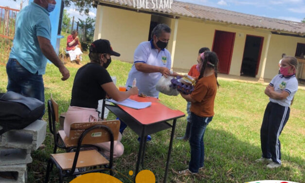 Yolombó entrega suplementos alimentarios a los estudiantes