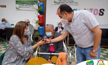 La gestora social de Yolombó implementa estrategias para los adultos mayores