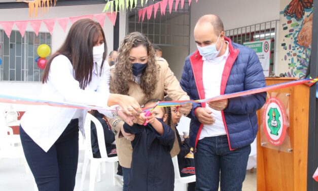 El FFIE entregó cuatro obras educativas en Antioquia