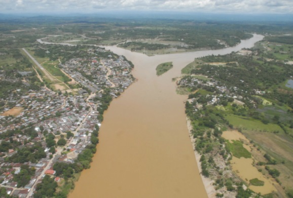 Más desplazamientos en el Bajo Cauca por amenazas de grupos ilegales Más desplazamientos en el Bajo Cauca por amenazas de grupos ilegales