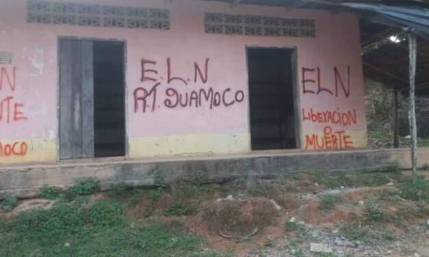 Pintadas grafiti en El Bagre