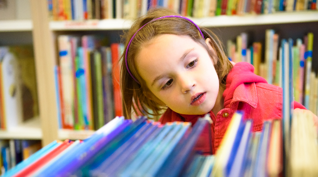 El Retiro cuenta con biblioteca a domicilio, un programa para favorecer a los niños campesinos