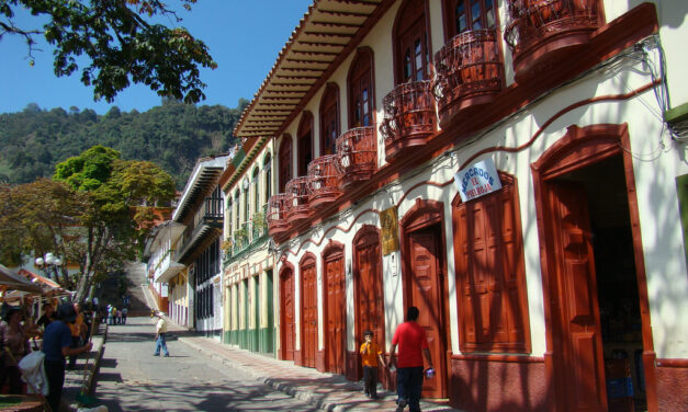 Corantioquia firmó un acuerdo con la comunidad de Palocabildo, Jericó.