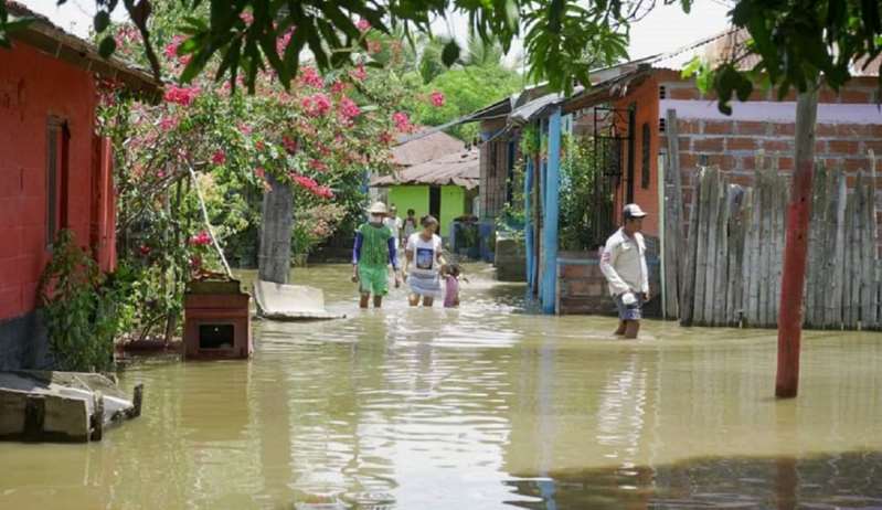 Crecida del río Cauca afecta a las familias del Bajo Cauca Crecida del río Cauca afecta a las familias del Bajo Cauca