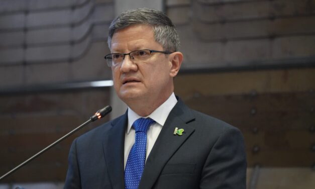 Luis Fernando Suárez fue nombrado como gobernador encargado de Antioquia