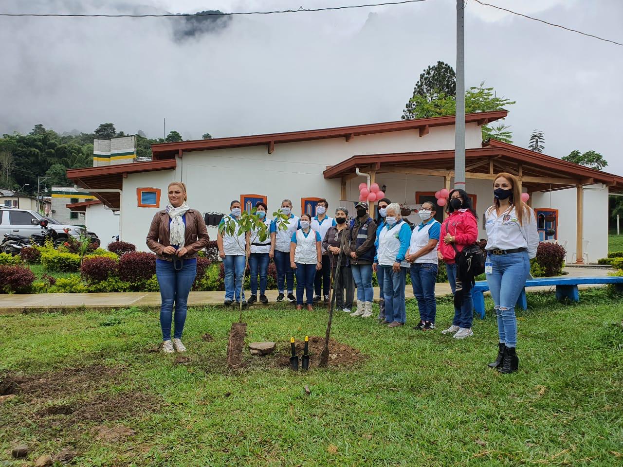 Inaugura Mujeres que inspiran en Támesis