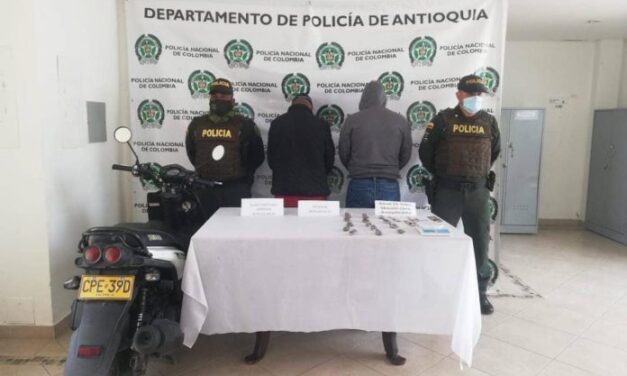 Capturan a dos presuntos responsables de asesinar a un joven de 17 años en La Ceja