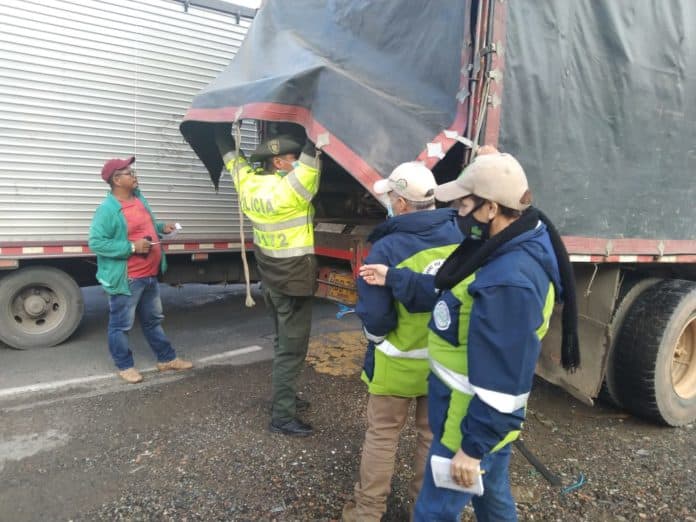¡Atención! En las vías de El Santuario están realizando control del tráfico de flora y fauna ¡Atención! En las vías de El Santuario están realizando control del tráfico de flora y fauna
