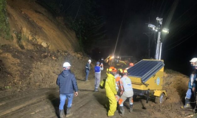 Derrumbe entre la vía El Retiro-La Ceja dejó una persona fallecida