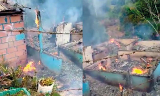 Incendio dejó sin vivienda a una familia en una zona rural de San Carlos