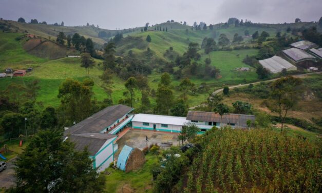 Tres escuelas del Oriente serán intervenidas por la Gobernación