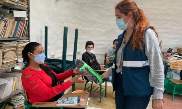 Estudiantes beneficiados de los proyectos de Gómez Plata