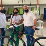Reciben bicicletas gratuitas 34 estudiantes de Valparaíso