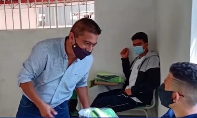 Repartieron 3.000 kits escolares en Salgar