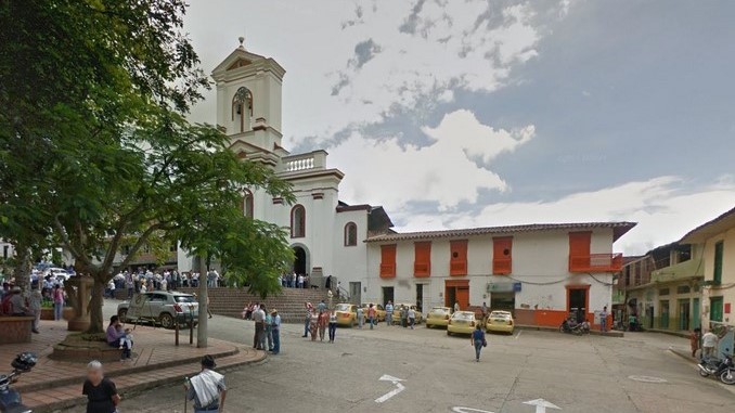 Pasaron 17 años para que niños de una vereda de Cocorná contaran con la presencia de un profesor