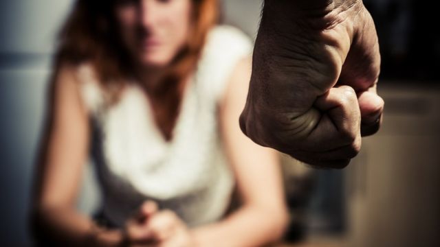 “Te pego porque te quiero” “Te pego porque te quiero”