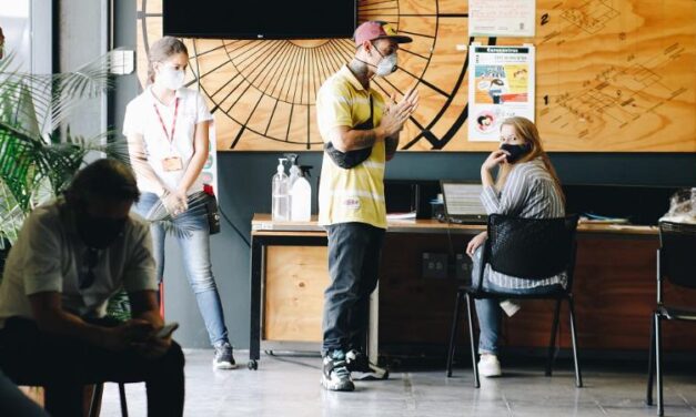 Alcaldía de Medellín impulsa la reactivación de la industria creativa y cultural