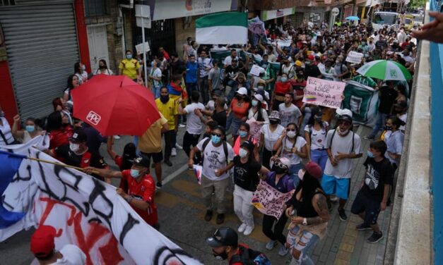 Copacabana marcha por sus derechos