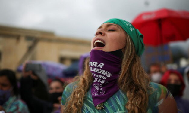 Las mujeres abogan por el respeto y la concertación en Medellín