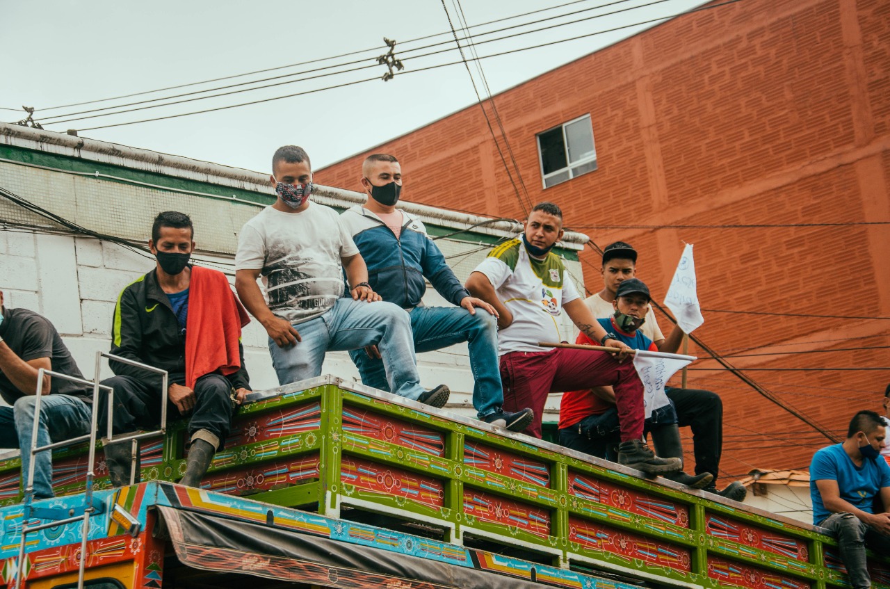 La población del municipio del Nordeste antioqueño, lograron un acuerdo para levantar el paro, sin embargo, algunos ciudadanos han sido intimidados para que no regresen a sus hogares.